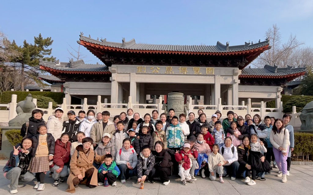 七秩华章 巾帼芳华 | 威海市立第三医院举办“医路有你”国际妇女节庆祝活动